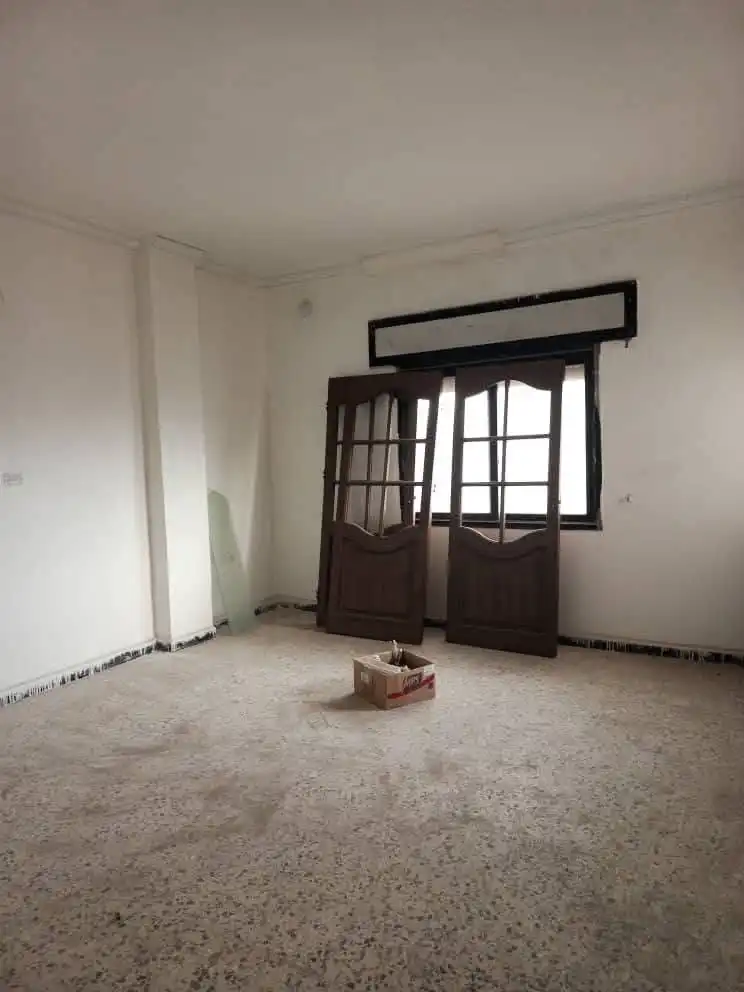 syria house property sale apartment ready to move homs ze dd image