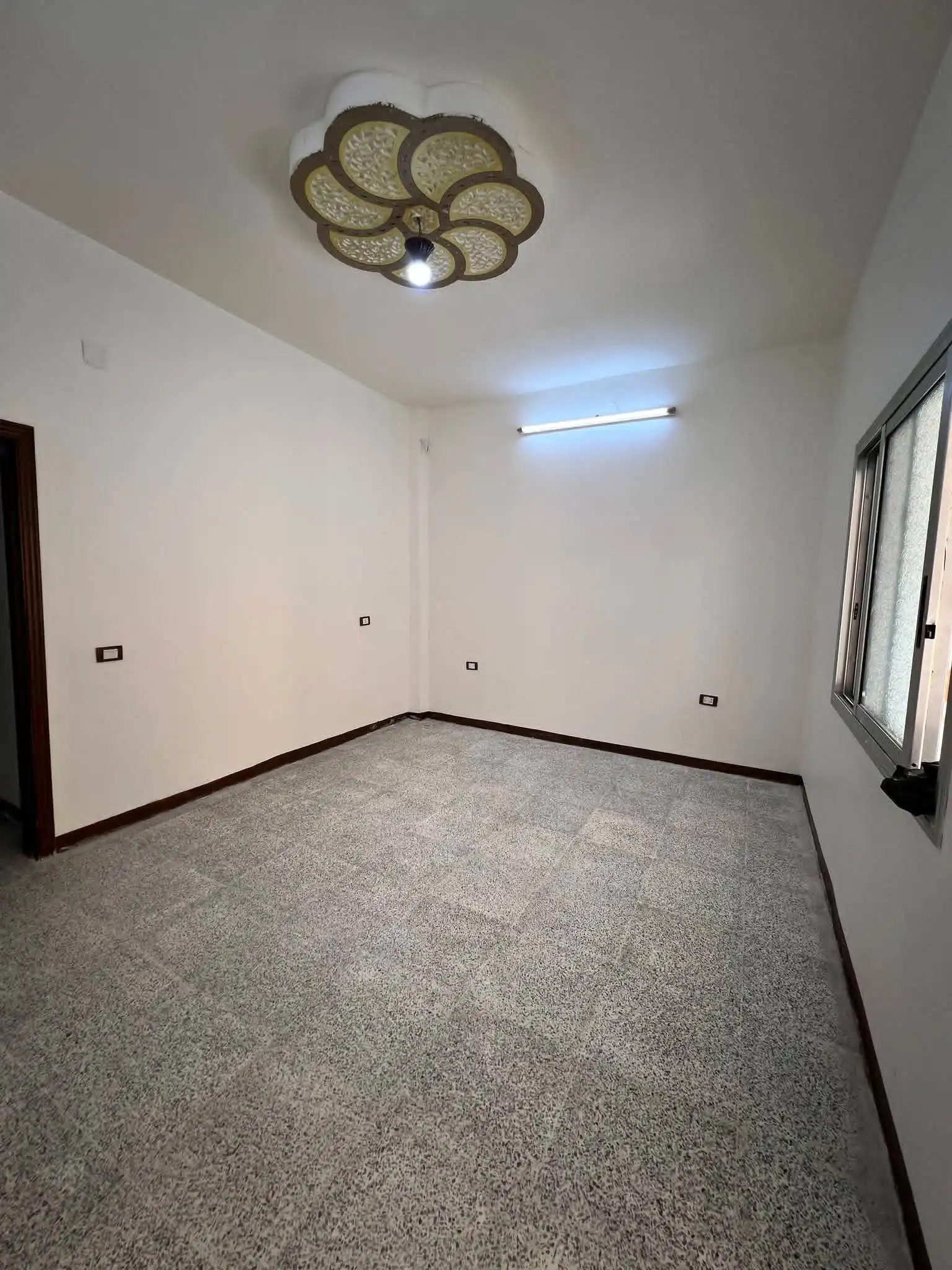 syria house property sale apartment ready to move homs ee ev image
