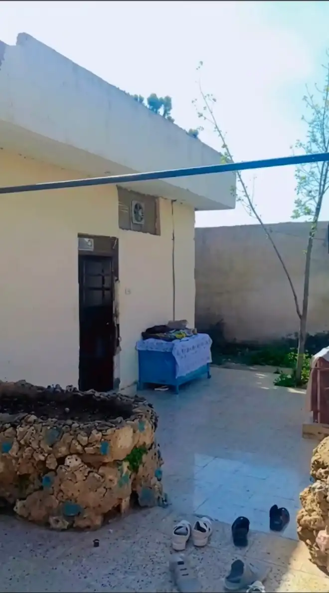 syria house property sale farmhouse ready to move homs np yw image