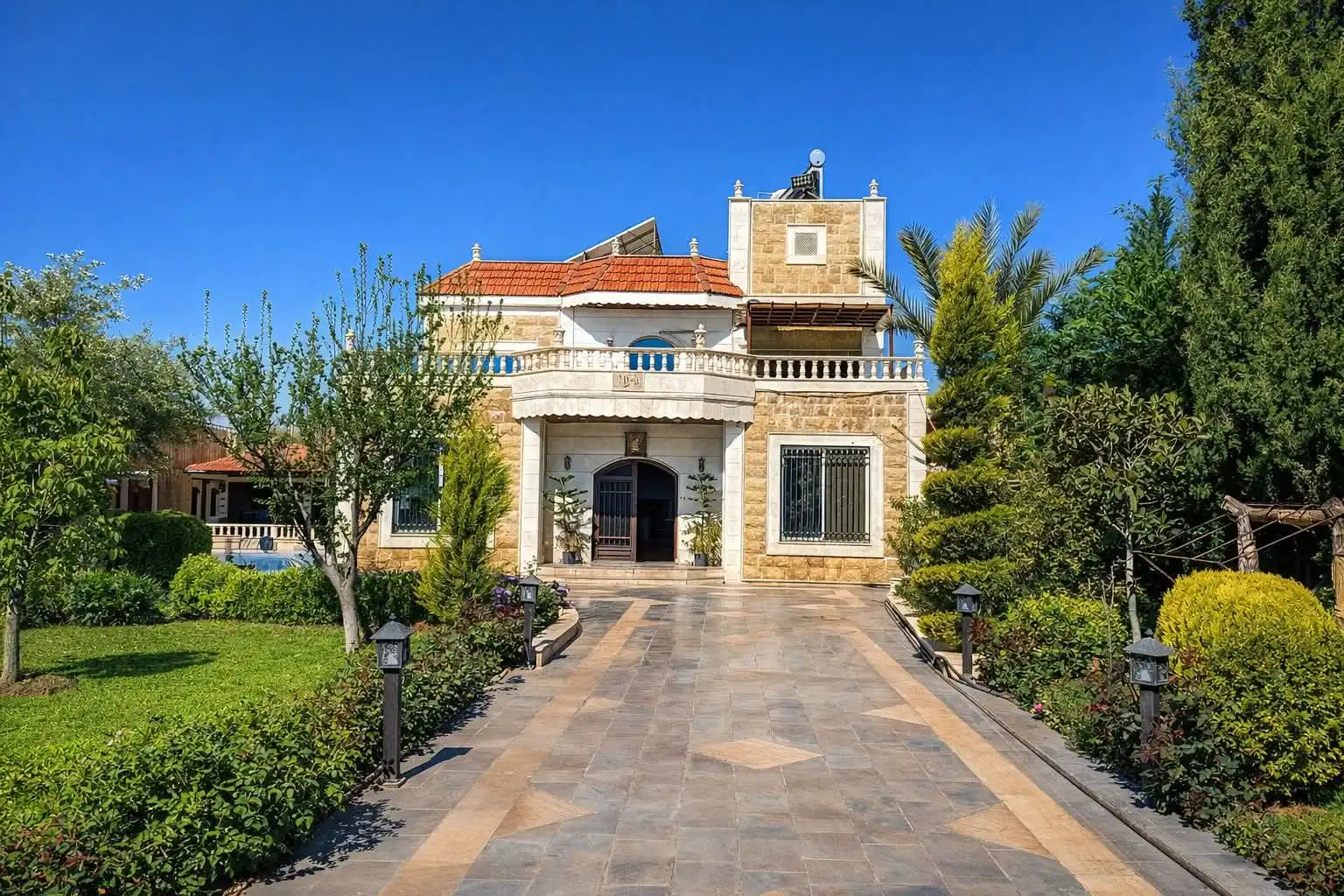 syria house property sale villa ready to move rif dimashq ph fs card image