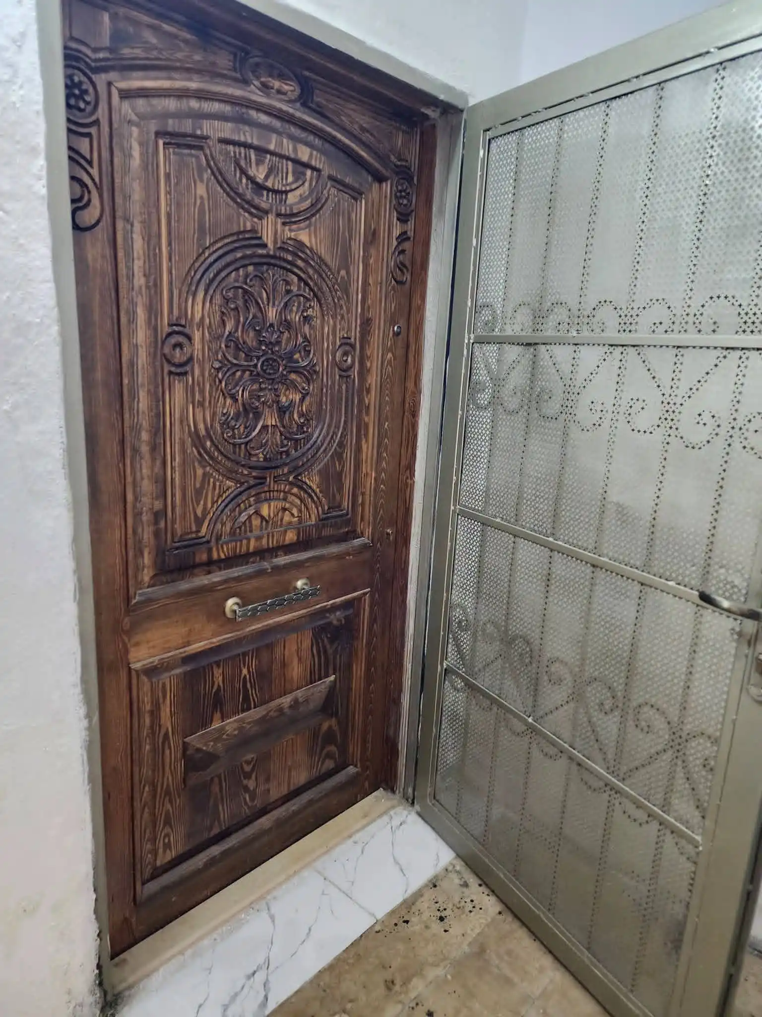 syria house property sale apartment ready to move lattakia hm nk image
